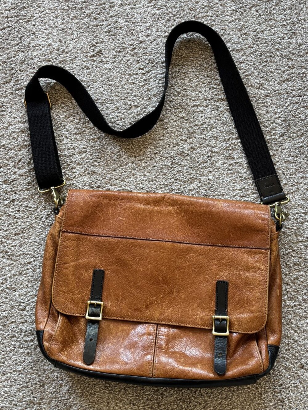 Fossil Leather Messenger Bag in Cow Hide Leather